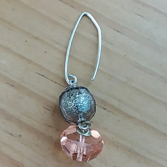 Gorgeous Handmade Earrings - Picture 4 of 6